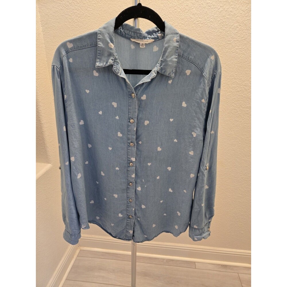 Jane + Delancey Heart Print Chambray Denim Button Down Shirt Light Wash Women